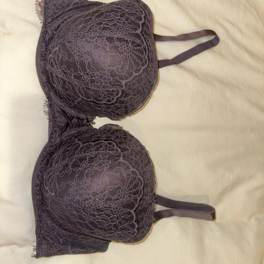 Victoria's Secret Purple Lace Underwire Bra